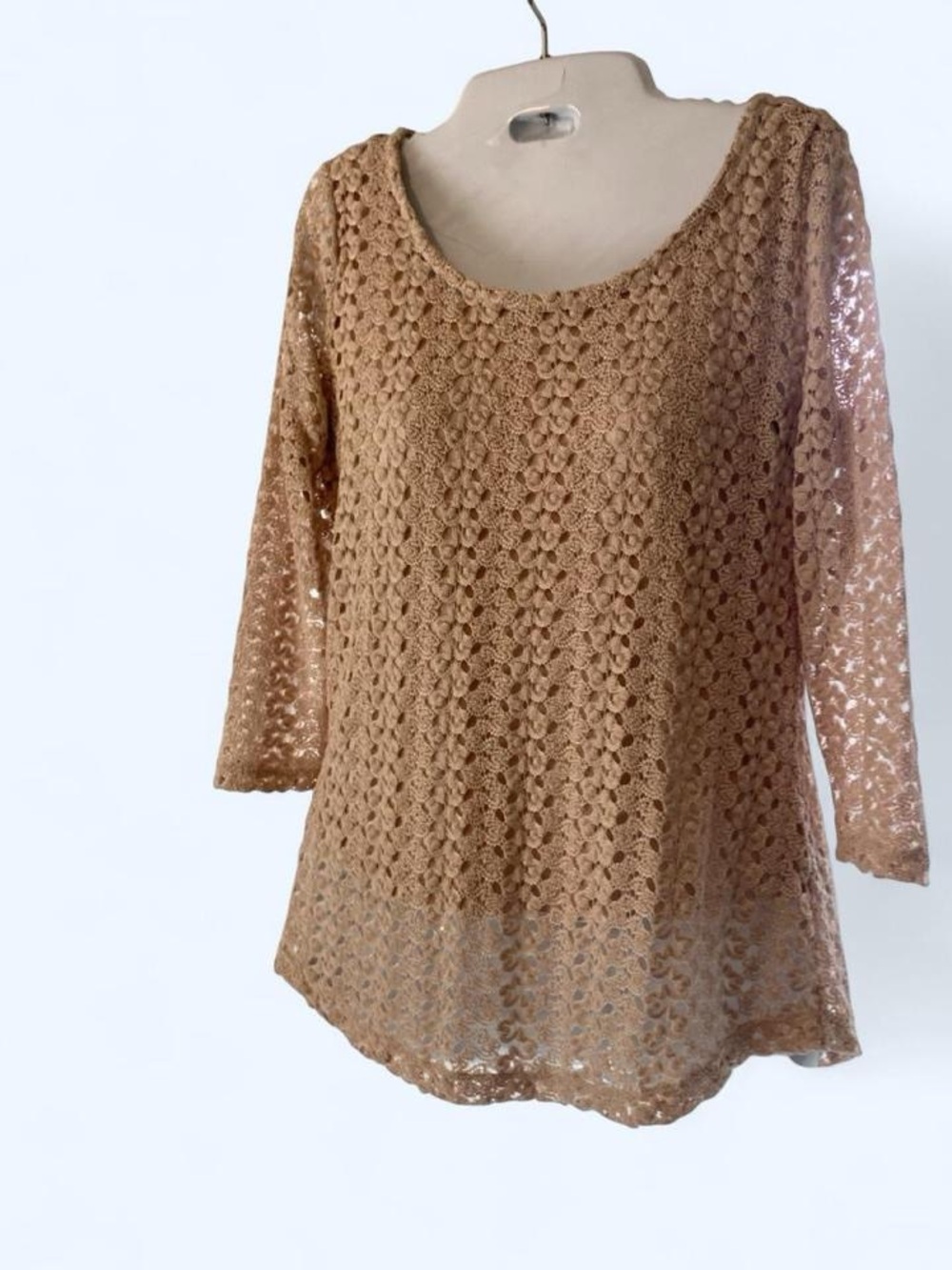 JM collection cream crochet lace blouse M
